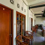 Reddoorz Plus Near Taman Sari 2