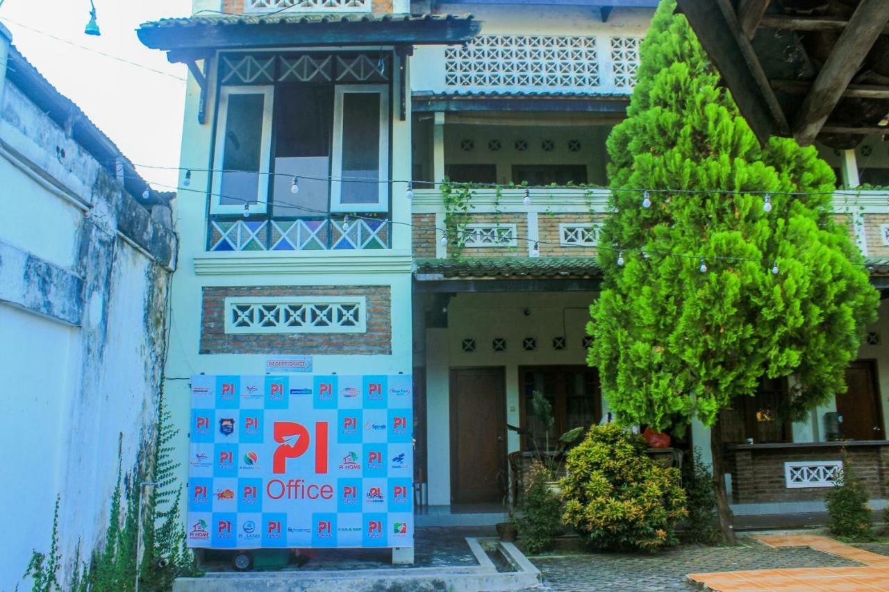 Reddoorz Near Taman Sari 2 Guest house 3*