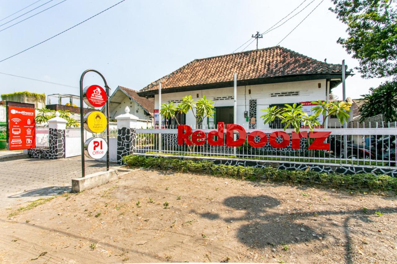 Reddoorz Near Taman Sari 2 Guest house Yogyakarta